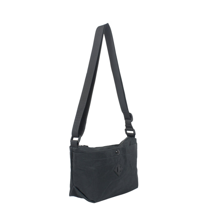 C-B 1595 Cross Body Bag-Black